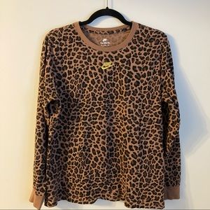 Womens Nike long sleeve shirt size XL